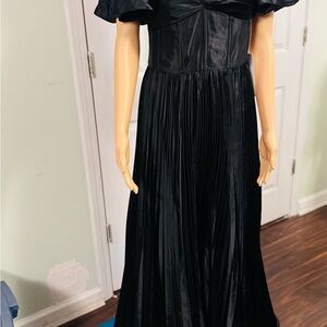 Elegant Black Evening Gown